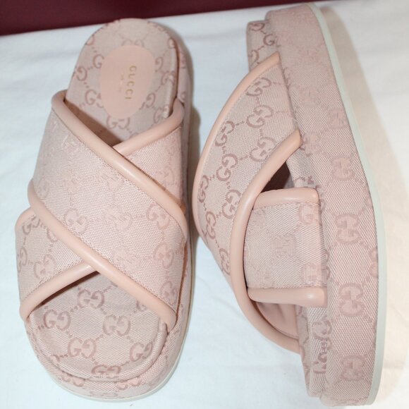 NWB Gucci GG Supreme Padded Platform Crisscross Sandals Slides 40 816798 - Picture 3 of 6